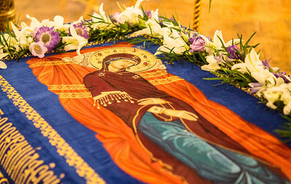 Adunarea Fecioarei Maria 2017: semne și felicitări
