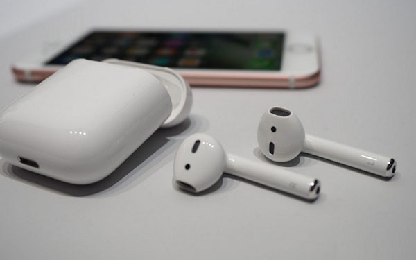Sunet fără frontiere: căști wireless Apple AirPods