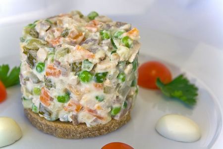 Salată cu măsline. Și știi totul despre el?