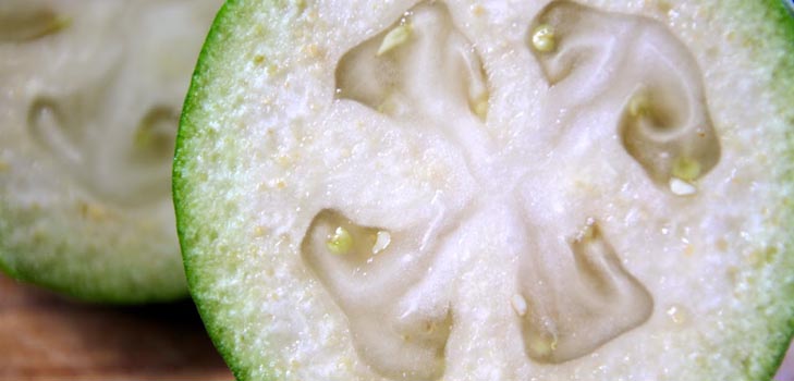 Feijoa cu zahăr, cele mai bune rețete cu fotografii