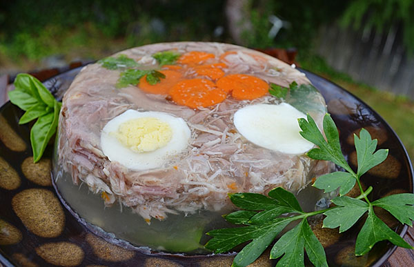 Retete de frig cu fotografii luate pas cu pas - din carne de porc, coada, carne de vita, picioare de pui, cu gelatina
