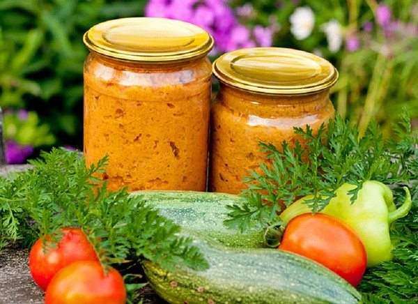 Caviar de dovlecei - retete cu maioneza, piper, tocat, în multivarka