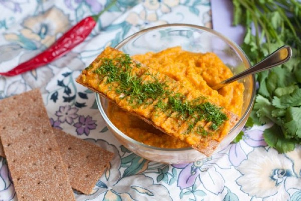 Caviar de dovlecei - retete cu maioneza, piper, tocat, în multivarka