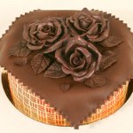 Cum să decorezi un tort de casă Cum să decorezi un tort de casă