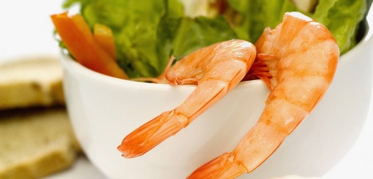 Cum să pregătiți un cocktail la mare