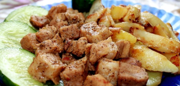 Cartofi coapte cu carne de porc: cele mai bune retete de top
