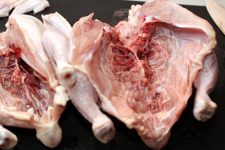 O reteta clasica pentru un pui delicios de tutun
