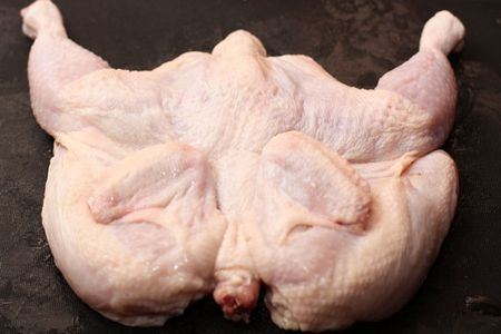 O reteta clasica pentru un pui delicios de tutun