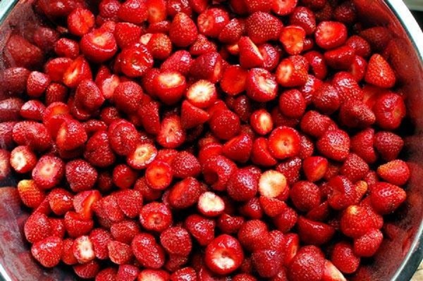 Delicioase gem de căpșuni groase, rețete pentru iarnă