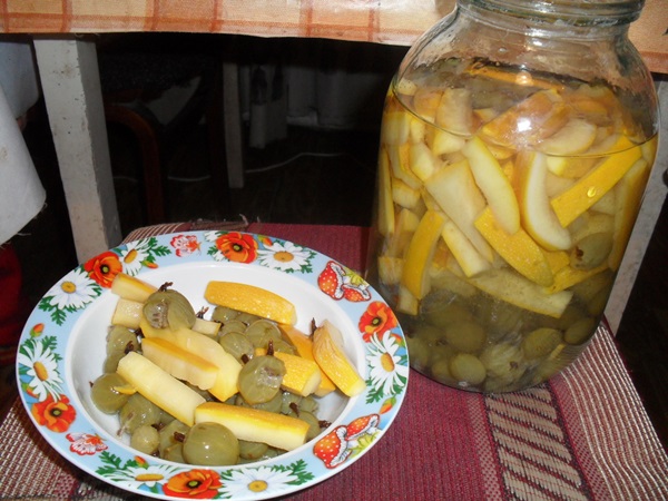 Compote de fructe de măsline pentru iarnă