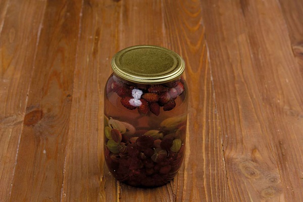 Compote de fructe de măsline pentru iarnă