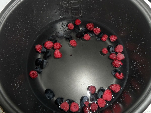 Compot delicios de zmeură pentru iarnă