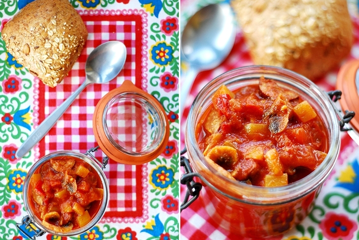 Lecho de ardei bulgari cu pasta de tomate pentru iarna - reteta foto