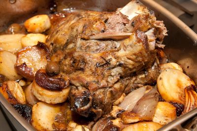 Rețetă de miel cu prune într-un multicarchet - o rețetă delicioasă de vacanță