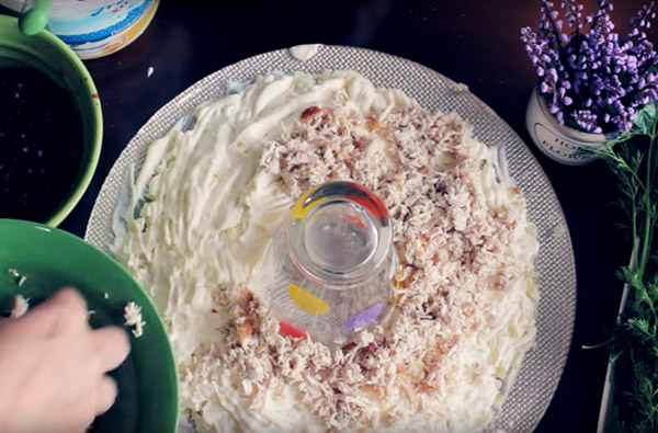 Salată de Anul Nou - rețete simple, ieftine și delicioase pentru Anul Nou 2017 Cock cu fotografie