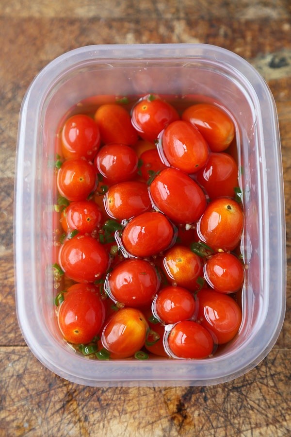Tomate cu usturoi pentru iarnă, rețete. Recoltarea roșiilor cu usturoi pentru iarnă: o rețetă pentru gătit rapid, fără sterilizare, sărată fără scăldat Tomate cu usturoi pentru iarnă, rețete. Recoltarea roșiilor cu usturoi pentru iarnă: o rețetă pentru gătit rapid, fără sterilizare, sărată fără scăldat