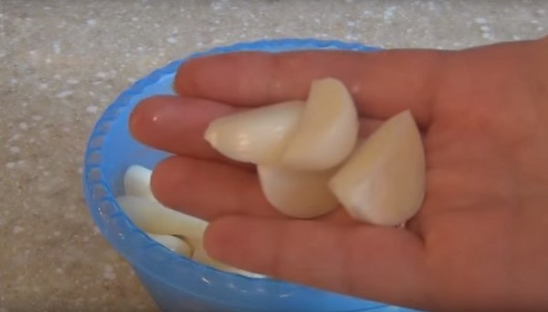 Tomate cu usturoi pentru iarnă, rețete. Recoltarea roșiilor cu usturoi pentru iarnă: o rețetă pentru gătit rapid, fără sterilizare, sărată fără scăldat