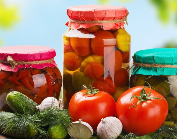 Tomate în gelatină pentru iarnă - rețete cu ceapă, fără sterilizare. Roșii decolorate în gelatină pentru iarnă