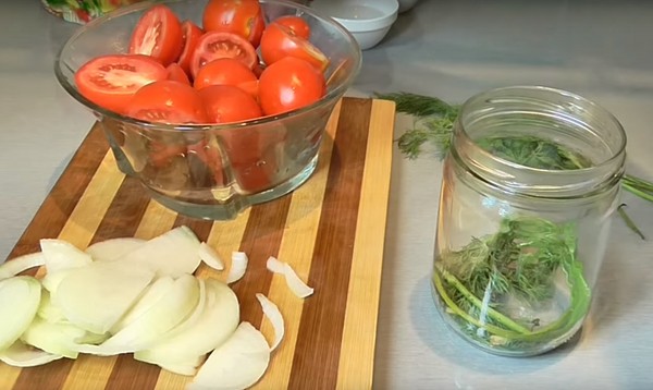 Tomate în gelatină pentru iarnă - rețete cu ceapă, fără sterilizare. Roșii decolorate în gelatină pentru iarnă