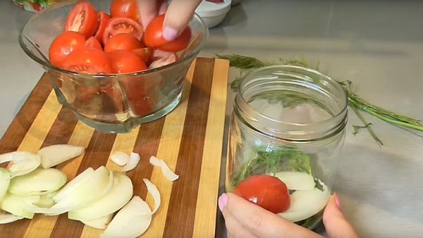 Tomate în gelatină pentru iarnă - rețete cu ceapă, fără sterilizare. Roșii decolorate în gelatină pentru iarnă