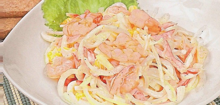 Salată de creveți și calmar
