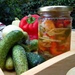 Salata de castraveti si piper pentru iarna