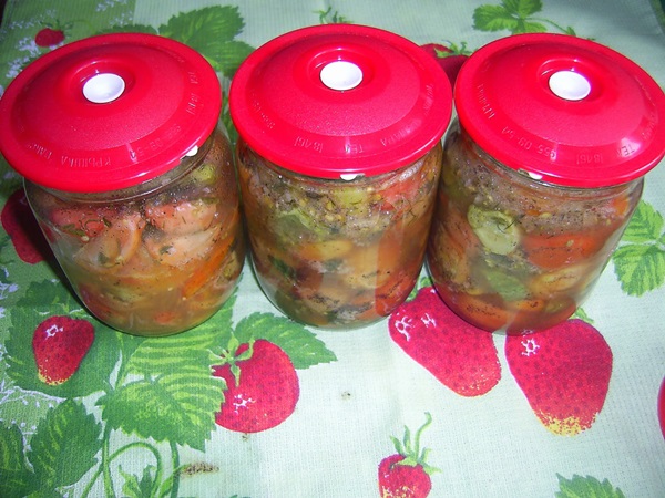 Salată de roșii pentru iarnă