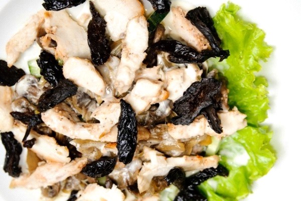 salată pregătită