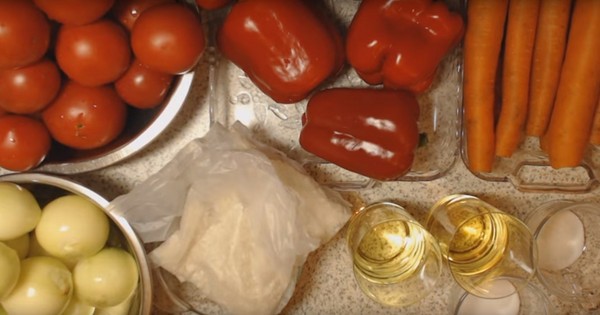 Salată cu orez și legume pentru iarnă. Retete de salata pentru iarna cu orez si rosii, dovlecei, morcovi