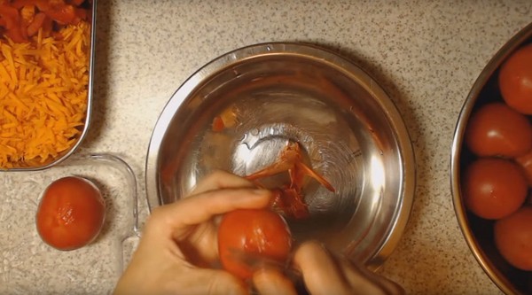 Salată cu orez și legume pentru iarnă. Retete de salata pentru iarna cu orez si rosii, dovlecei, morcovi