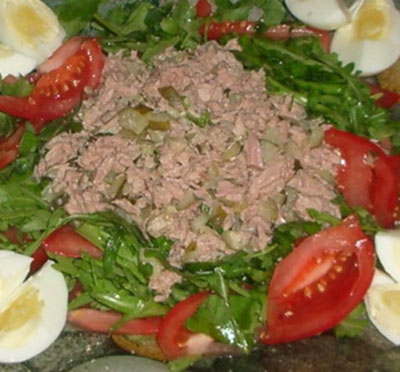 Salata cu rucola: retete originale