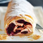 Strudel cu cireș