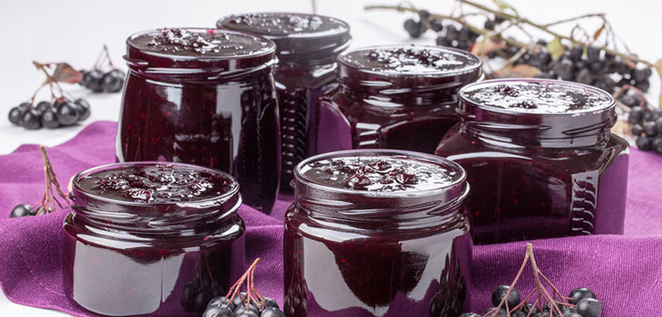 Jam din negru chokeberry