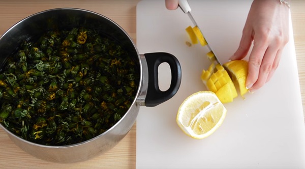 Jam și miere de păpădie cu acid citric și fără acid