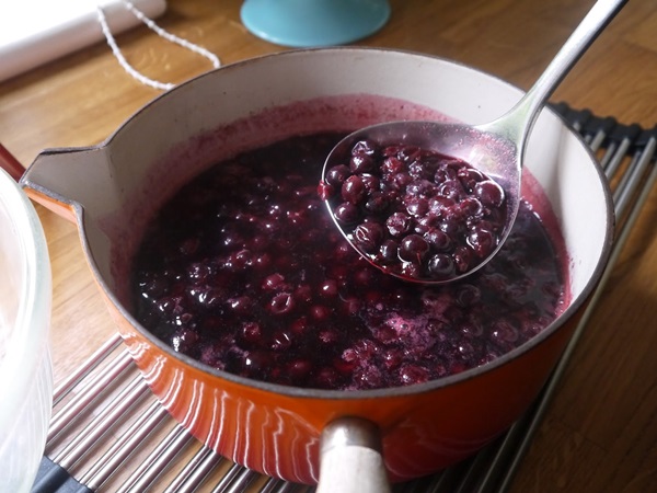 Delicioase jeleuri din coacăze negre - rețete