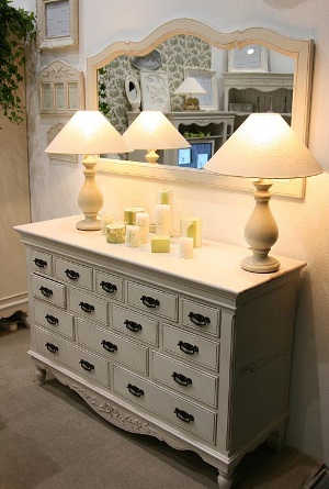 Mobilier în stil Provence