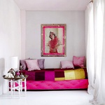 Roz în interior