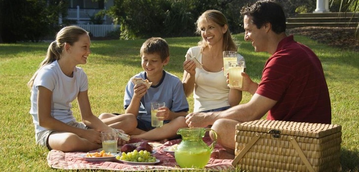 Picnic. Cum să preveniți otrăvirea alimentelor și alte probleme de sănătate