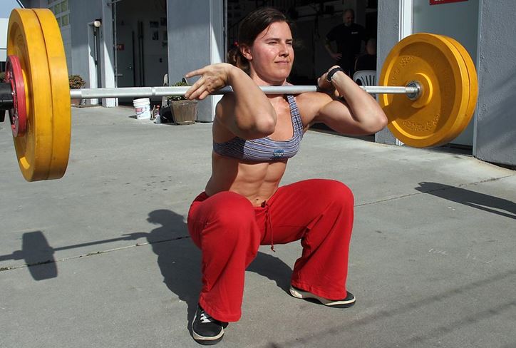 Squats: exercițiile corecte pentru fese