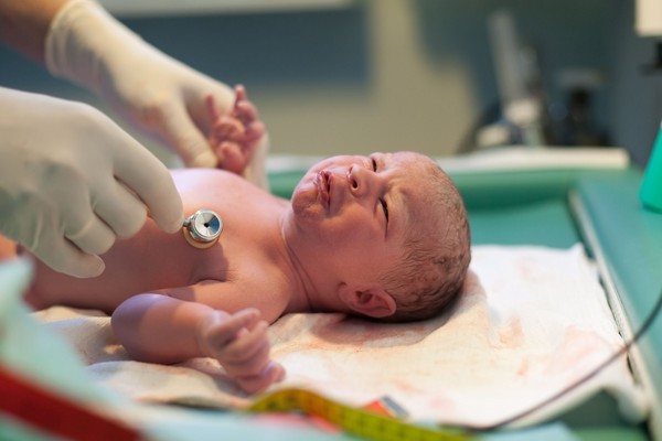 Naștere la vârsta de 35-36 de săptămâni